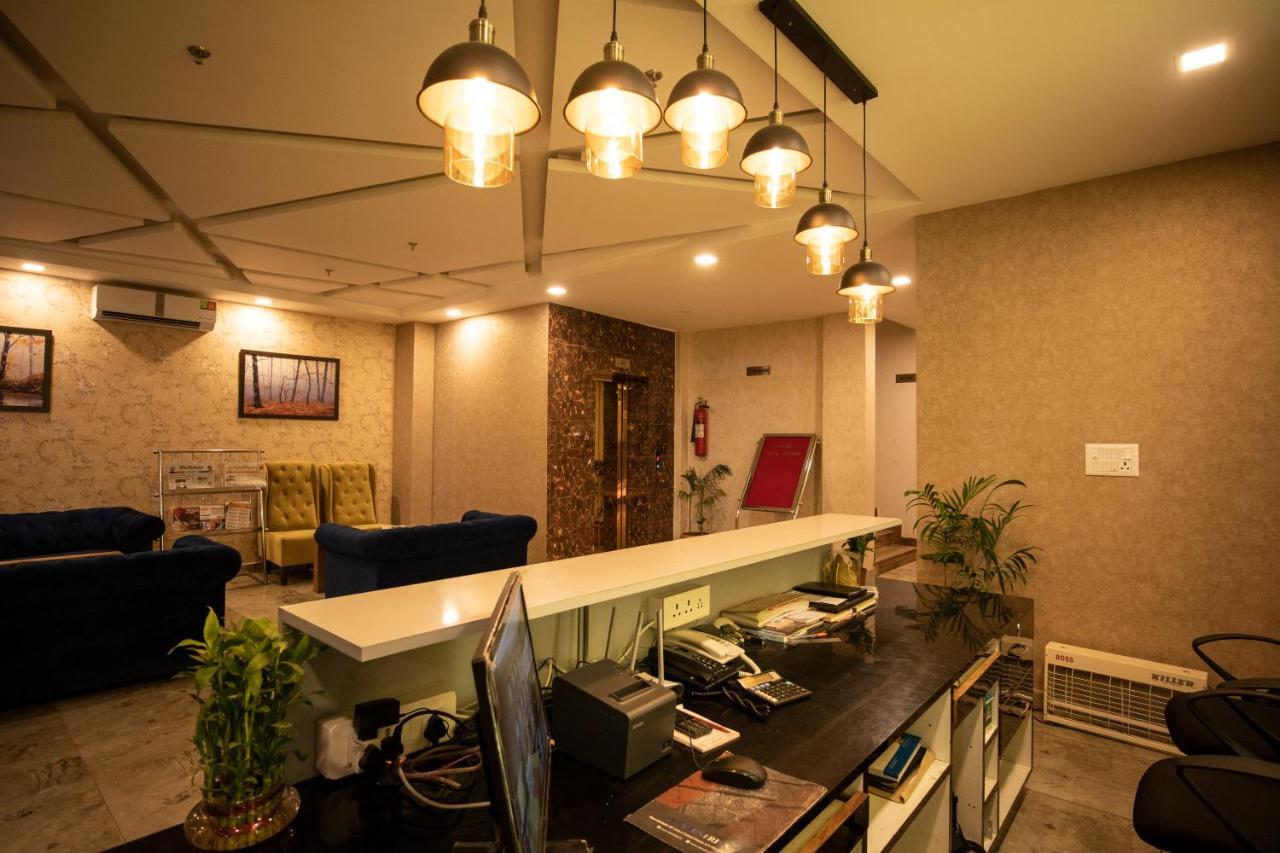 מלון Kulu Royal Mansion מראה חיצוני תמונה
